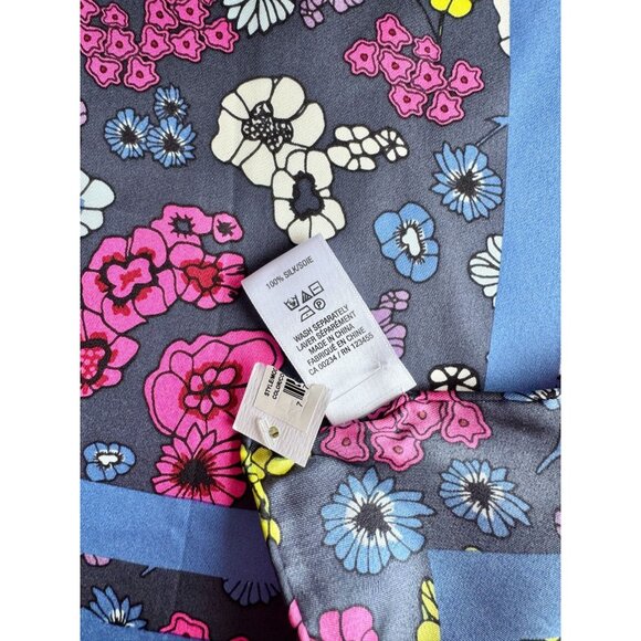 NWT ETEREO Blue Pink Floral Silk Twill 27" x 27" Square Scarf - Picture 10 of 11